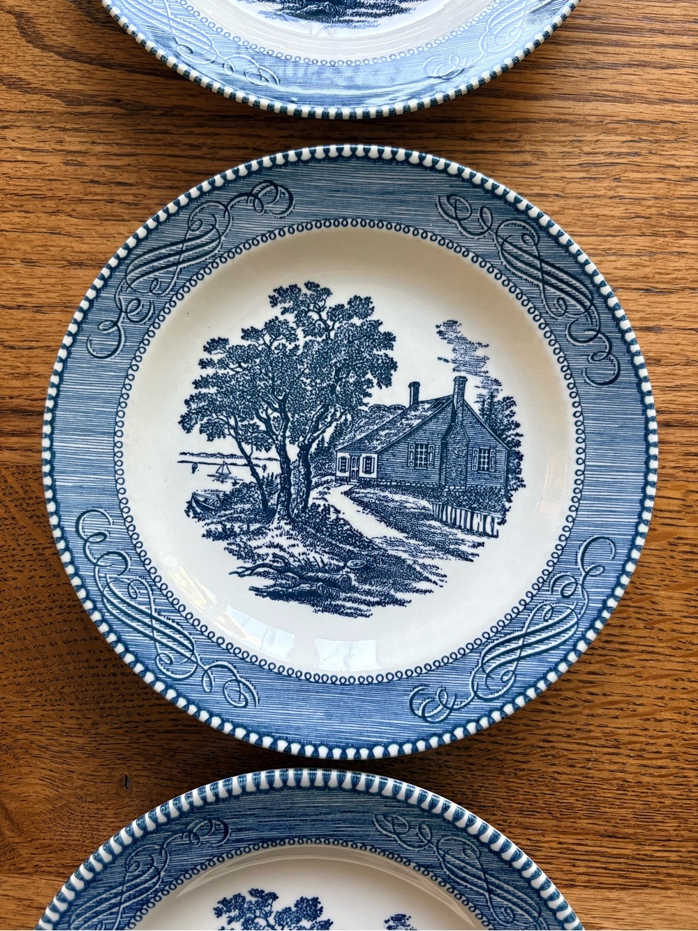 Vintage Currier & Ives Washington’s Birthplace set of three plates- ~7.25 inches - Picture 9 of 15